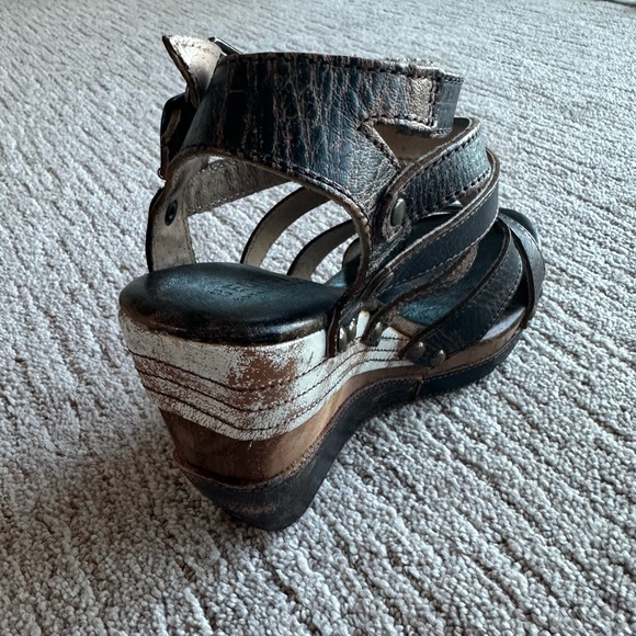 New in box Bed Stu Julianna sandal wedge, size 8.5 - Picture 3 of 4